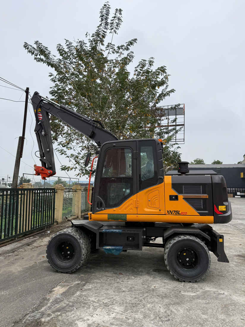 máy-xúc-đào-bánh-lốp-xiniu-xn75leco-chinh-hang-hotline-0969719333